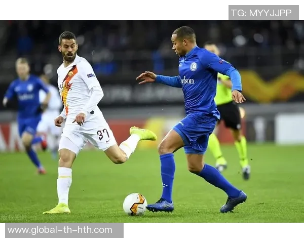 意大利足球裁判在比赛中的关键角色与影响力分析